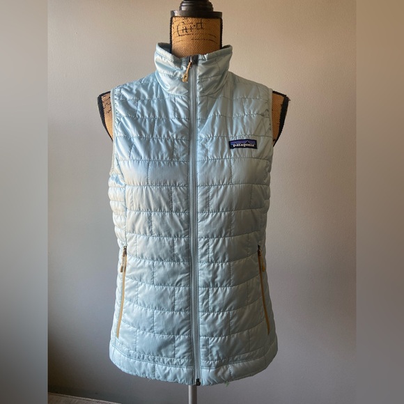 Patagonia Jackets & Blazers - Patagonia Sz S Women's Light Blue Quilted Vest